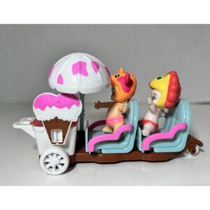 Twozies Two Cool Ice Cream Cart with Lucy Lion and Creamy Cow